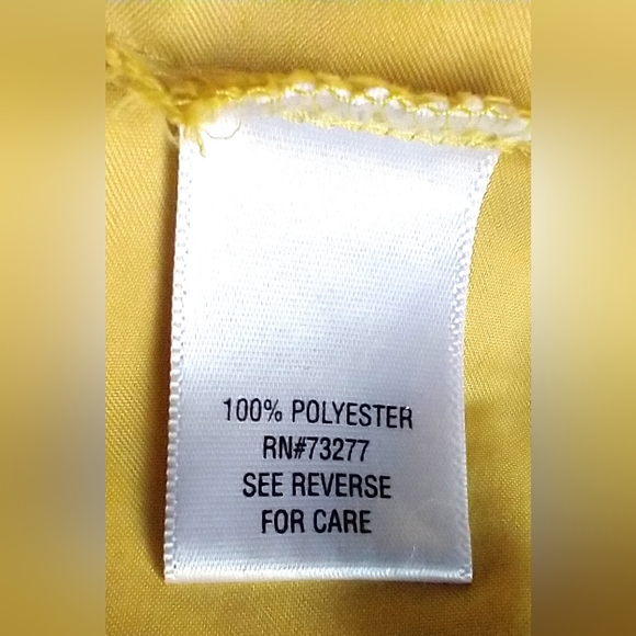 APT. 9 MISSES/TEENS SIZE LARGE GOLDEN YELLOW FLORAL SLEEVELESS TOP TANK NWOT - Picture 7 of 7